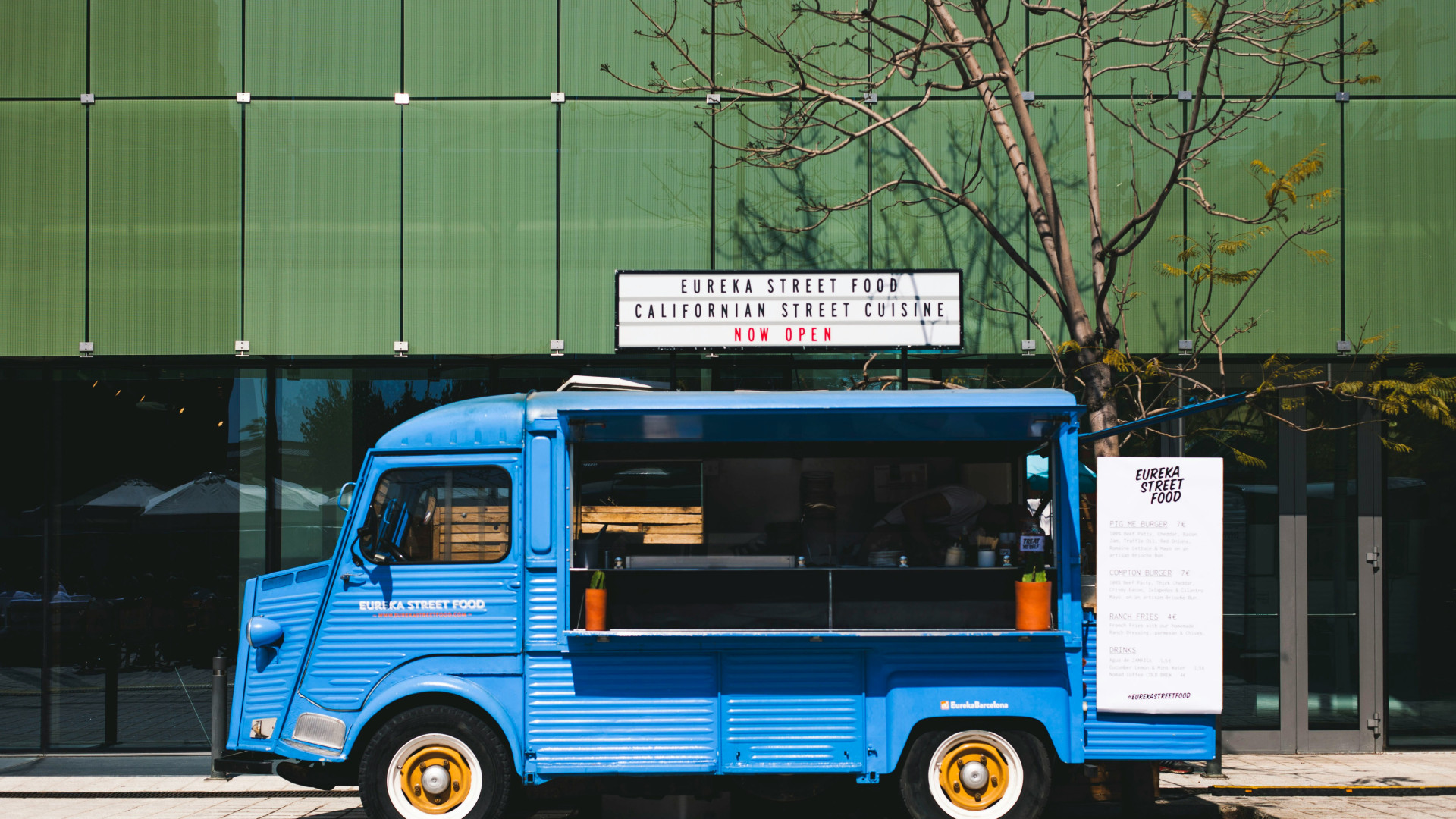 Nettoyage de la hotte de votre food-truck : un entretien essentiel à ne pas négliger